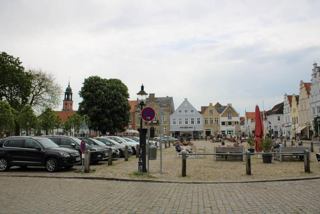 Hollaender Flair Friedrichstadt Exterior foto