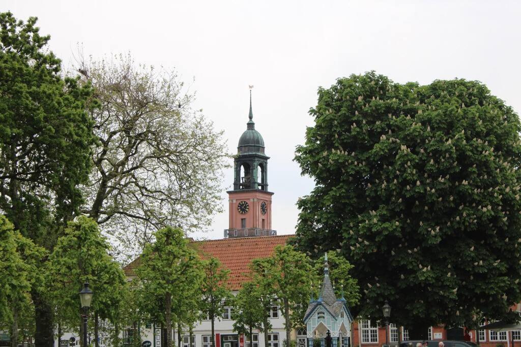 Hollaender Flair Friedrichstadt Exterior foto