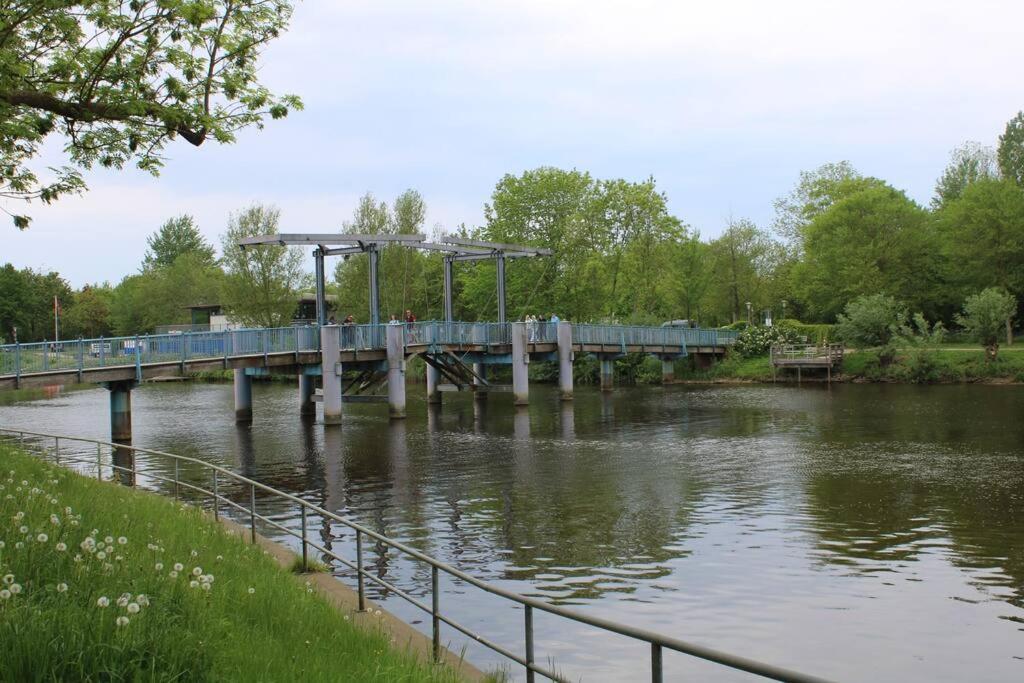Hollaender Flair Friedrichstadt Exterior foto